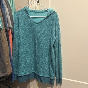 Athleta Teal Patterned Top